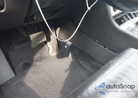 2008 Volkswagen Passat Lux из США, поврежденный, VIN WVWEK73C48P026537